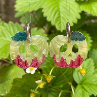PENDIENTES MANZANA ENVENENADA